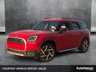Used 2025 MINI Cooper Countryman SE image 1