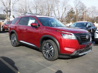 New 2025 Nissan Pathfinder Platinum image 1