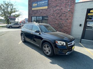 Used 2021 Mercedes-Benz GLB 250 4MATIC w/ Premium Package image 1
