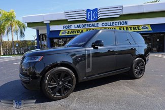 Used 2023 Land Rover Range Rover SE image 1