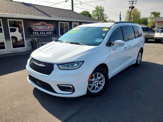 Used 2022 Chrysler Pacifica Touring-L image 1