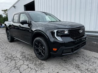 New 2025 Ford Maverick Lariat w/ Black Appearance Package image 1