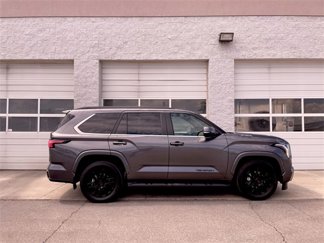 Used 2025 Toyota Sequoia SR5 image 1