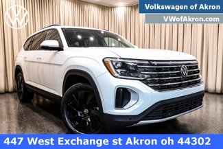 New 2025 Volkswagen Atlas SE image 1