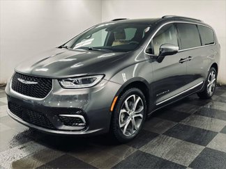 Certified 2022 Chrysler Pacifica Pinnacle image 1
