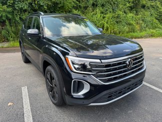New 2025 Volkswagen Atlas SE image 1