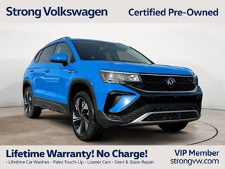 Certified 2024 Volkswagen Taos SE image 1