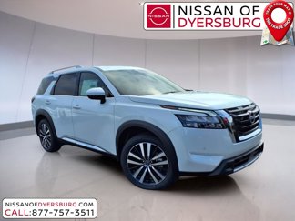 New 2025 Nissan Pathfinder Platinum image 1