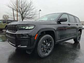 New 2025 Jeep Grand Cherokee L Laredo image 1