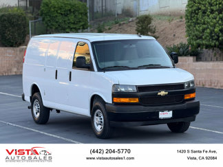 Used 2022 Chevrolet Express 3500 w/ Driver Convenience Package image 1