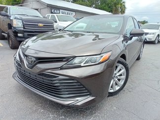 Used 2018 Toyota Camry L image 1