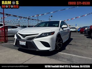 Used 2018 Toyota Camry SE image 1