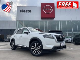 New 2025 Nissan Pathfinder Platinum image 1