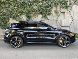 Used 2020 Porsche Cayenne Turbo S image 1