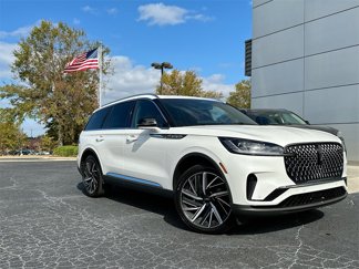 New 2025 Lincoln Aviator Reserve w/ Equipment Group 201A image 1