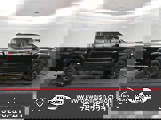 New 2025 Nissan Frontier PRO-4X image 1