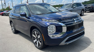 New 2025 Mitsubishi Outlander SEL image 1