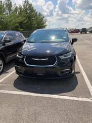 New 2026 Chrysler Pacifica Select image 1