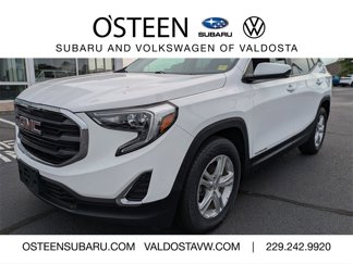 Used 2021 GMC Terrain SLE image 1