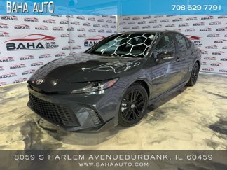 Used 2025 Toyota Camry SE image 1