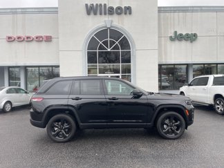 New 2025 Jeep Grand Cherokee Altitude image 1