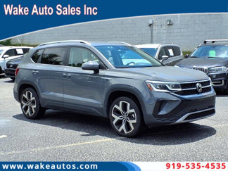 Used 2022 Volkswagen Taos SEL image 1