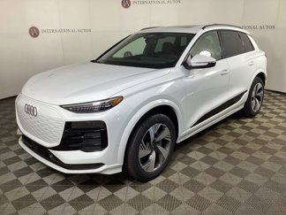 New 2025 Audi Q6 e-tron Premium Plus image 1
