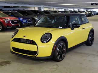 Used 2025 MINI Cooper S image 1