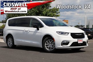 New 2025 Chrysler Pacifica Select image 1