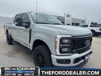 Used 2025 Ford F250 Lariat w/ Black Appearance Package image 1