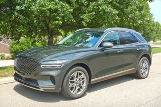 Used 2025 Genesis GV70 2.5T image 1