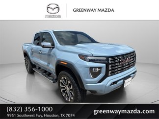 Used 2025 GMC Canyon Denali image 1
