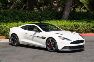 Used 2018 Aston Martin Vanquish S image 1