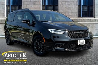 Used 2021 Chrysler Pacifica Touring w/ S Appearance Package image 1