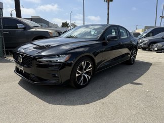 Used 2024 Volvo S60 B5 Core image 1