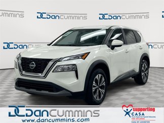 Used 2023 Nissan Rogue SV image 1