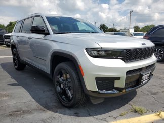 Used 2023 Jeep Grand Cherokee L Altitude image 1