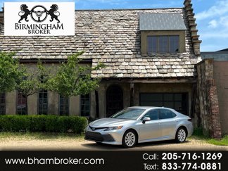 Used 2023 Toyota Camry LE image 1