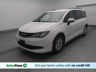 Used 2021 Chrysler Voyager Lxi w/ Cold Weather Group image 1