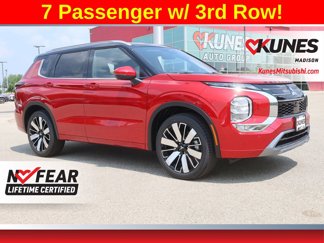 New 2025 Mitsubishi Outlander SEL image 1