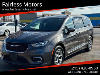 Used 2022 Chrysler Pacifica Limited image 1