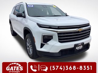 Used 2024 Chevrolet Traverse LT image 1