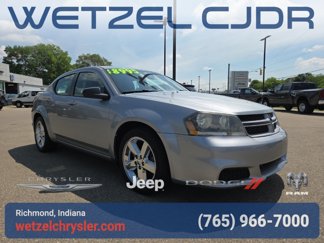 Used 2013 Dodge Avenger SE image 1