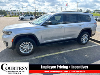 New 2025 Jeep Grand Cherokee L Laredo w/ Luxury Tech Group I image 1