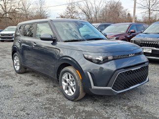 New 2025 Kia Soul LX image 1