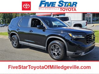 Used 2025 Honda Pilot TrailSport video 1