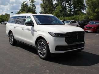 New 2025 Lincoln Navigator L Reserve image 1