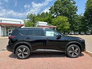 New 2025 Nissan Rogue SL image 1