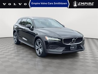 Certified 2023 Volvo V60 B5 Cross Country Plus image 1