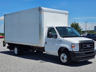 Used 2022 Ford E-450 and Econoline 450 Super Duty w/ Power Windows & Locks Group image 1